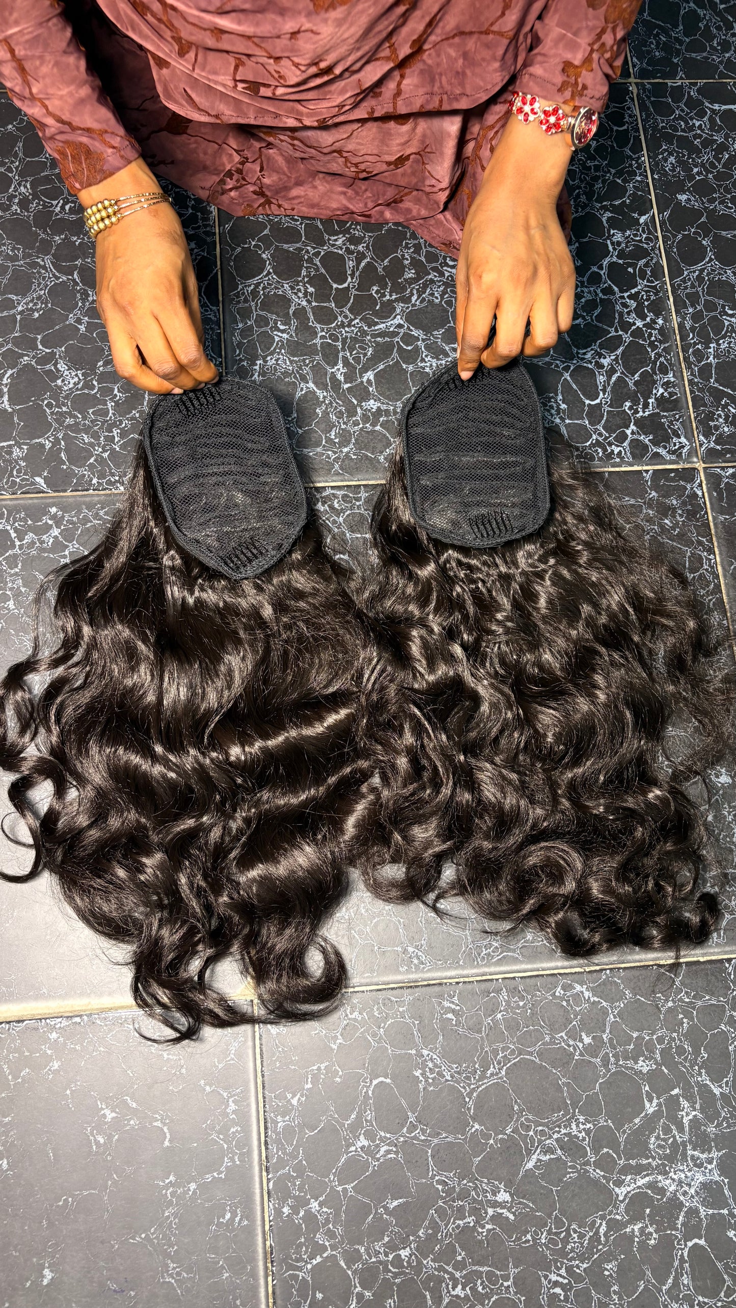Deal WS63: Ready to wear Queenbun ponytail