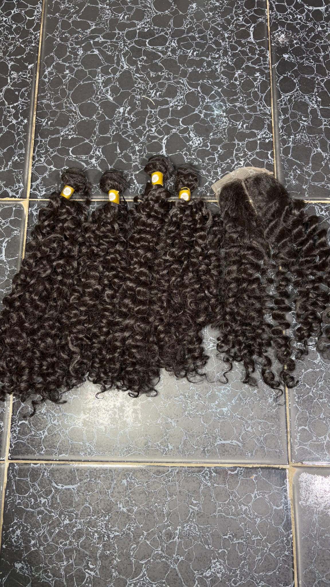 Deal WS17: Closure Sassy Curls Unit
