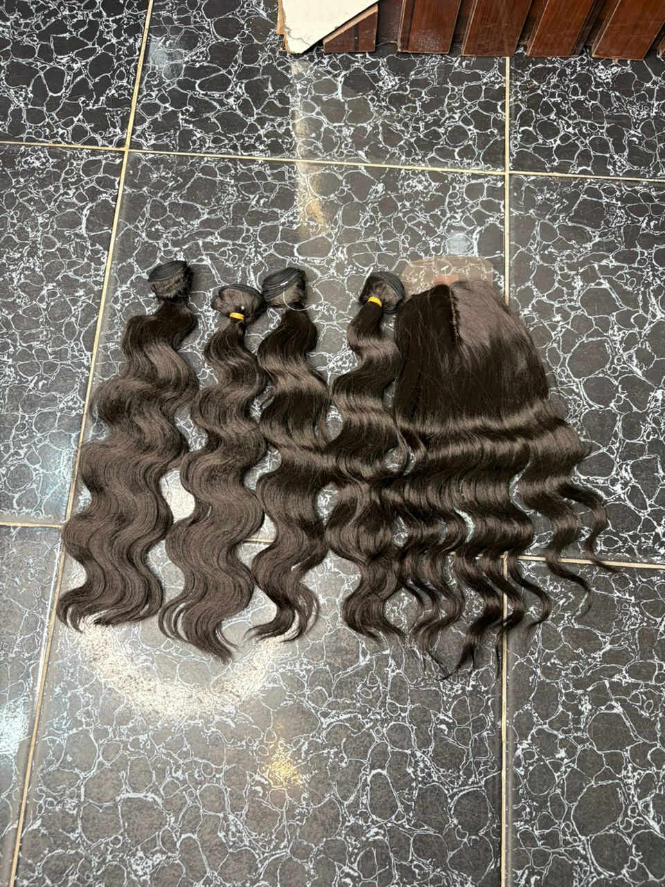 Closure Mongolian Wave Unit